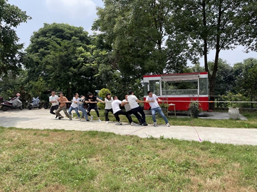 �����l(f��)չ��˾���ж��^�M(j��n)����(��i)�h��(��i)���(gu��)�������l(f��)չ��˾�_չ����(hu��)���(d��ng)